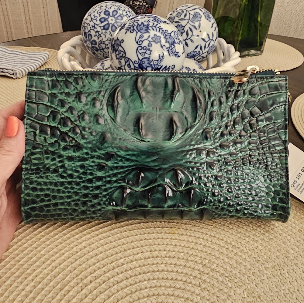 BRAHMIN NWT EMERALD DAISY